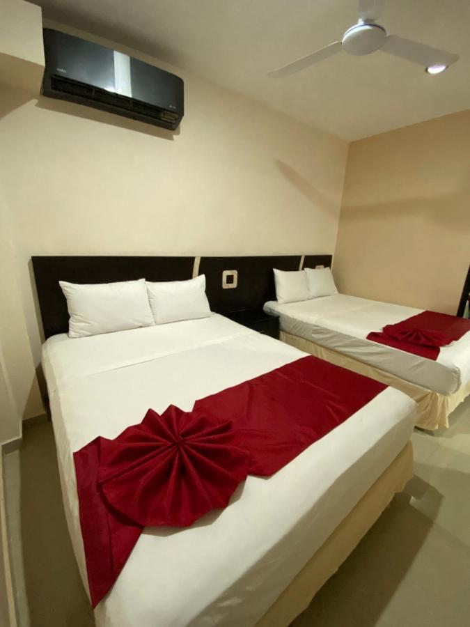 Suites La Roca By R&T Cancún Exteriör bild