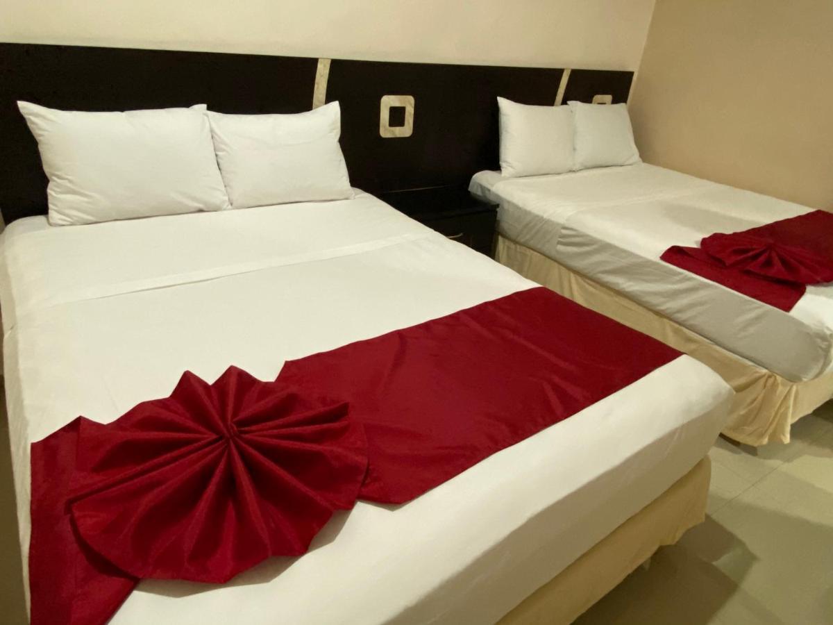 Suites La Roca By R&T Cancún Exteriör bild