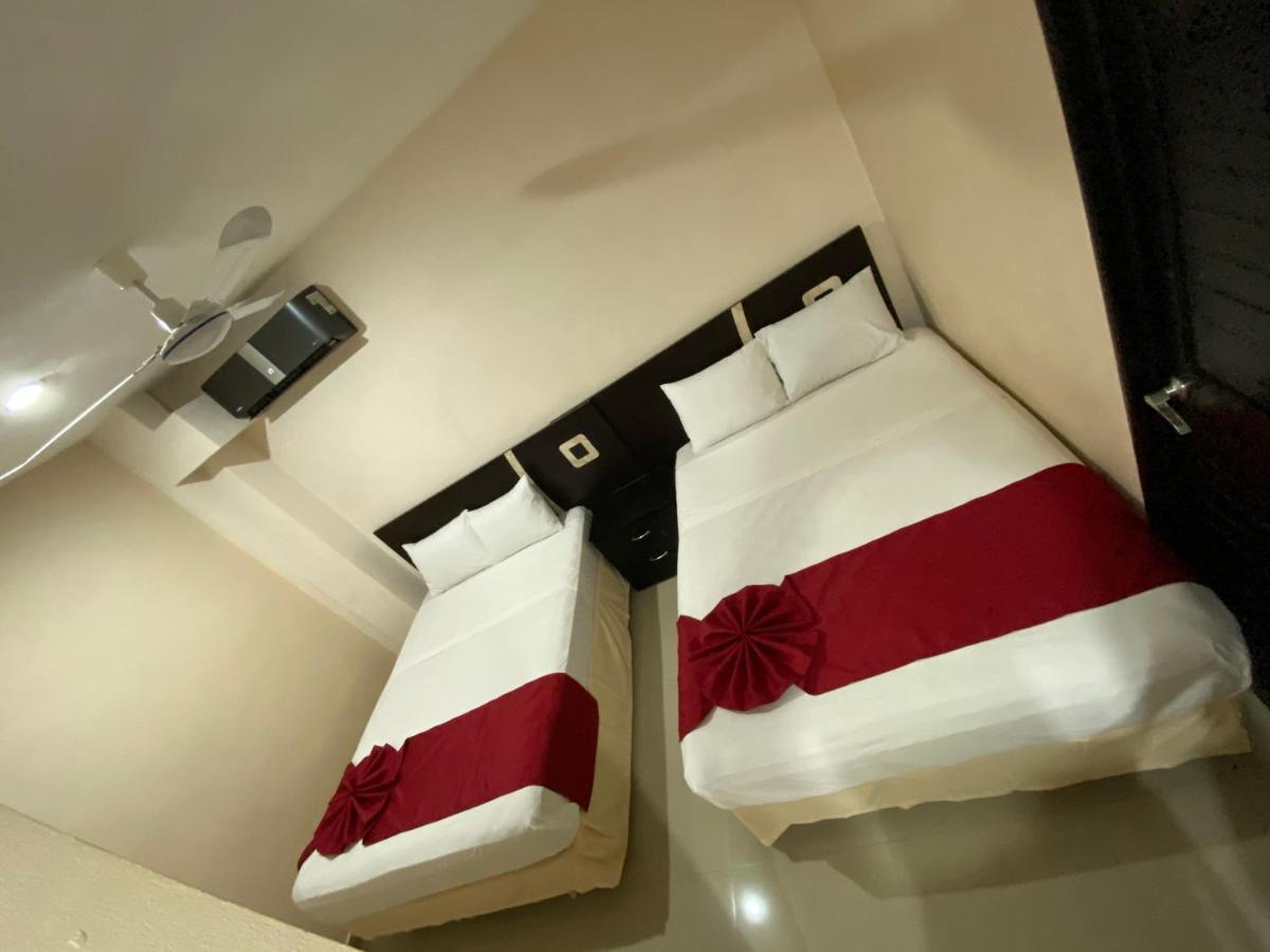 Suites La Roca By R&T Cancún Exteriör bild