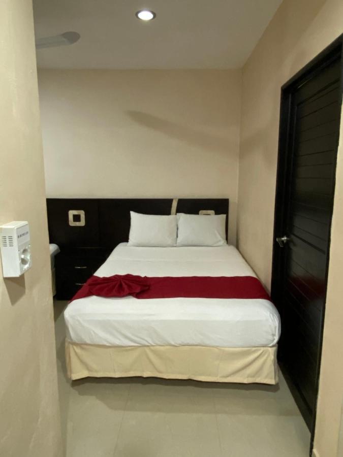 Suites La Roca By R&T Cancún Exteriör bild