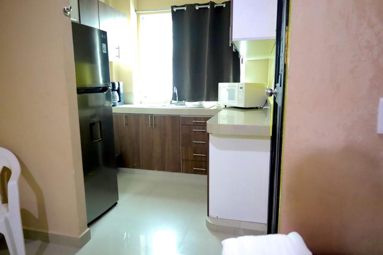 Suites La Roca By R&T Cancún Exteriör bild