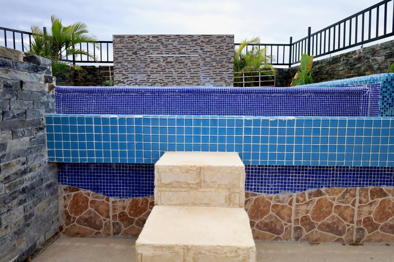 Suites La Roca By R&T Cancún Exteriör bild